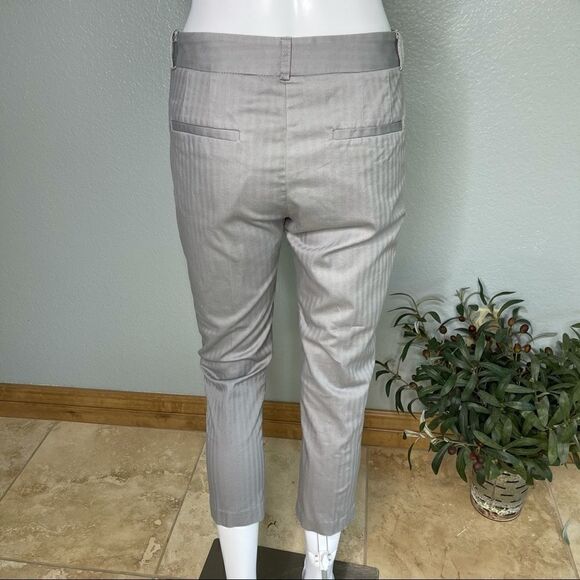 Urban Outfitters BDG Gray Herringbone Capris Sz 6 - Picture 14 of 15